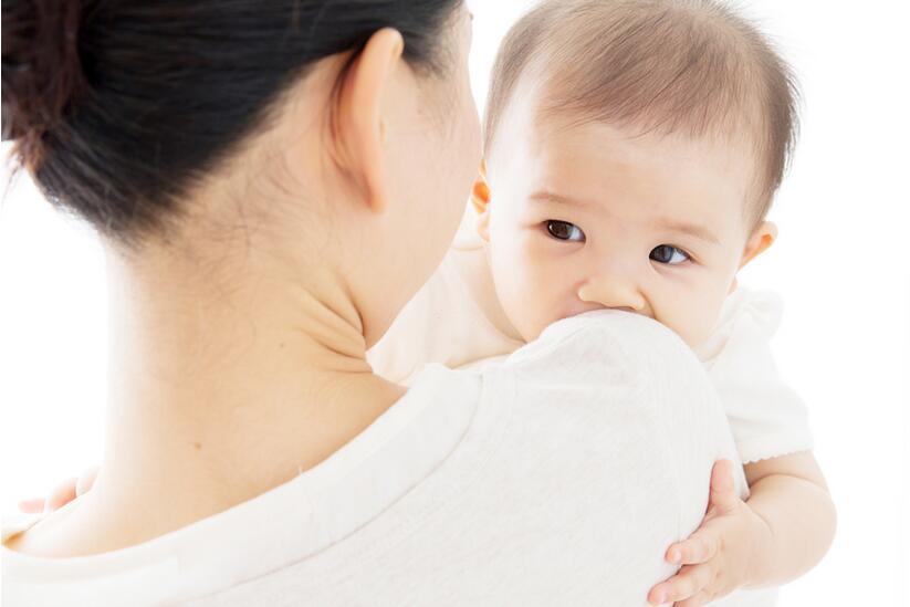 宝宝肠绞痛妈妈不能吃什么