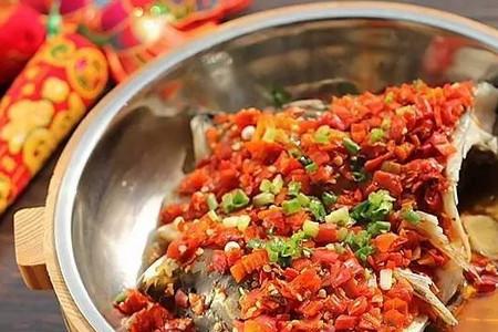 剁椒鱼头怎么做最好吃 红红火火的“剁椒鱼头”