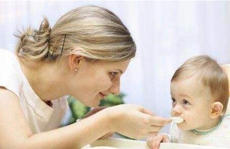哺乳期的妈妈该怎么吃？