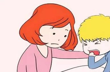 孩子发烧妈妈们立刻喂药正确吗？其实这样做对孩子最有好处！