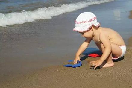 面对哭闹不止的宝宝，妈妈们想说的真心话其实是?