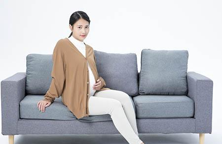 换季皮肤变黑如何护理