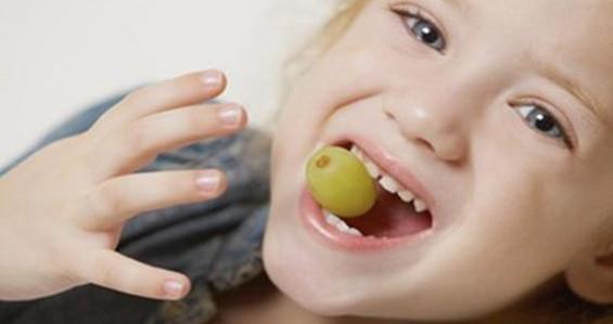 不良习惯对牙齿发育的影响