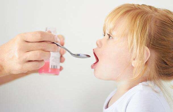 宝宝吹风扇咳嗽吃什么药 小孩吃风扇咳嗽用药有哪些