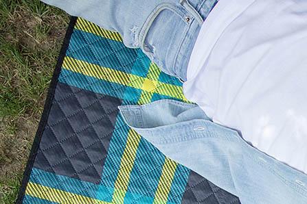 小袋鼠和小麻雀的故事