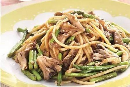 准妈妈想要吃拌面？这一道还能补充叶酸！