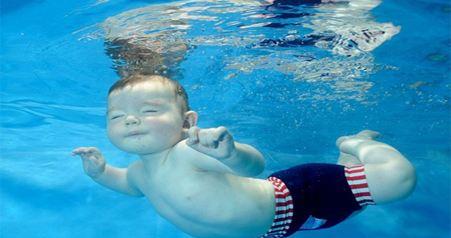 宝宝溺水急救方法