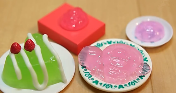 制作迷你彩色果冻
