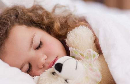 新生儿睡眠的知识，宝宝睡眠时间表分享！