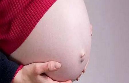 孕期不能吃这些食物哦，小心宝宝会变笨哦