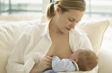 哺乳期感冒了，还能给宝宝喂奶么？