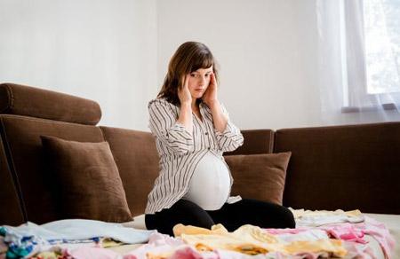 一把椅子轻松搞定职场孕妈肩部不适！