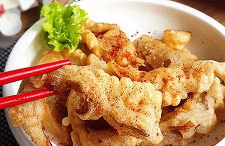 把蘑菇做成小零食，宝宝抢着吃，内有香酥技巧！