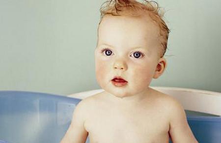 揭乳痂易生病？儿科医生告你正确的方法！