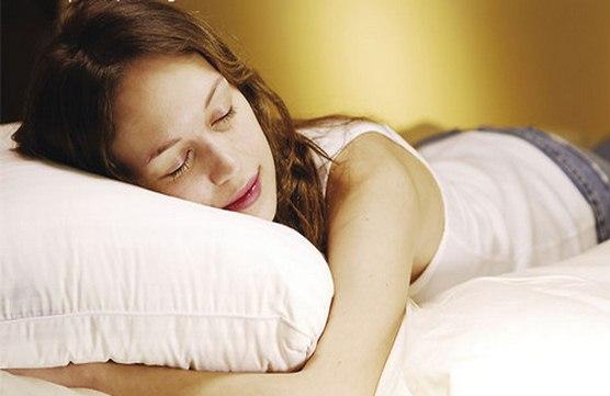 備孕兩年沒有反應，醫生說是她睡得太舒服了