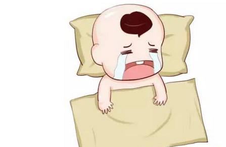 夜晚带宝宝出门危害多，很多家长都容易忽视这些原因
