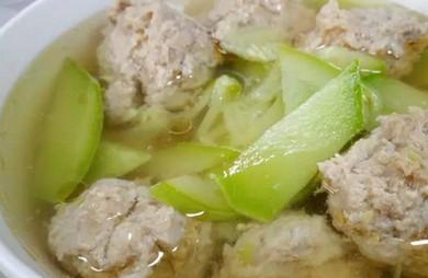 西葫芦肉丸汤的做法 可清热润肺、止咳化痰