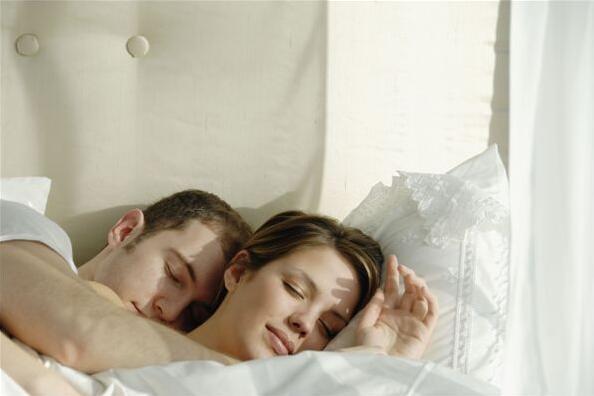 哄女友睡觉的小故事