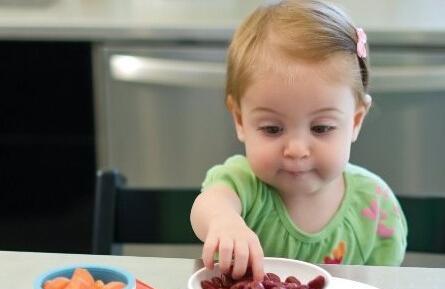 宝宝晚上不吃什么水果最好 这些水果晚上不要给孩子吃