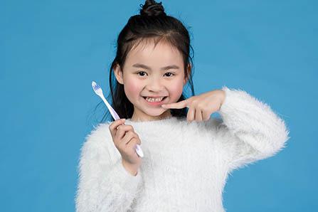 喜迎党的十九手抄报