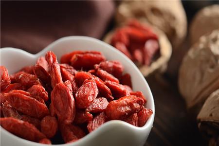 湿气重能吃枸杞吗