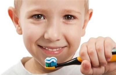 儿童牙周炎怎么治疗