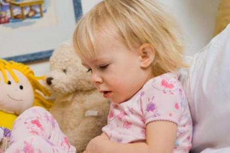 孩子腹痛流鼻血，妈妈们千万别忽视啊