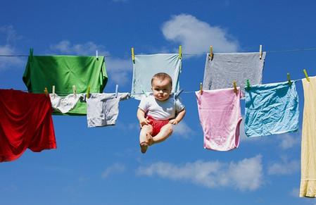 给宝宝洗衣服需要注意什么？洗得不对会害了宝宝的！