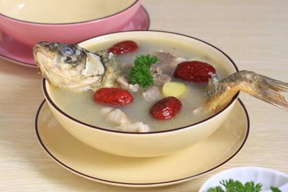 孕期多喝这三种鱼汤，宝宝更聪明