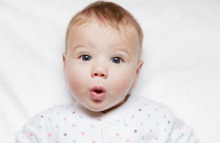 宝宝喉咙里总是有痰？学会这一招，让宝宝呼吸更顺畅！