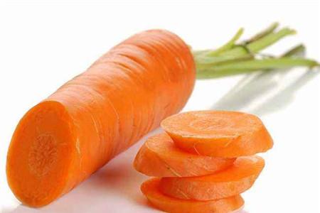 哺乳期妈妈吃什么宝宝皮肤白