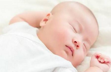 宝宝睡着了,赶紧拍拍拍才是正事