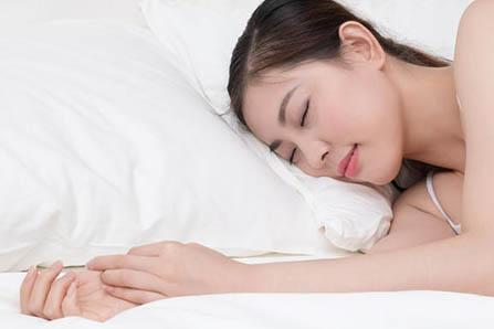 宝宝穿纸尿裤大腿有勒痕怎么办 精明的妈妈这样做