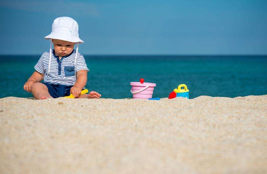 带宝宝去海边旅游必备物品 有这份清单就够了