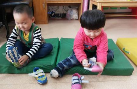 必看！给孩子买鞋最忌讳什么？
