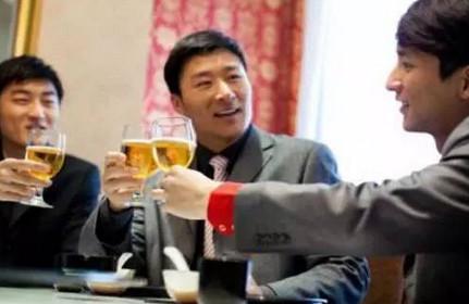 男人大吃大喝后代智力低？男性备孕期间不能吃的7大食物！
