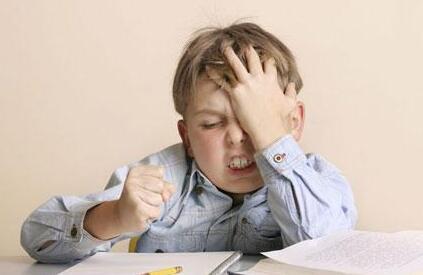 孩子放学回家不愿写作业？这样安排，孩子自愿写！