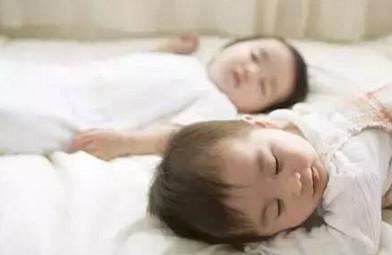 早醒影响发育？8招"对抗"宝宝早醒