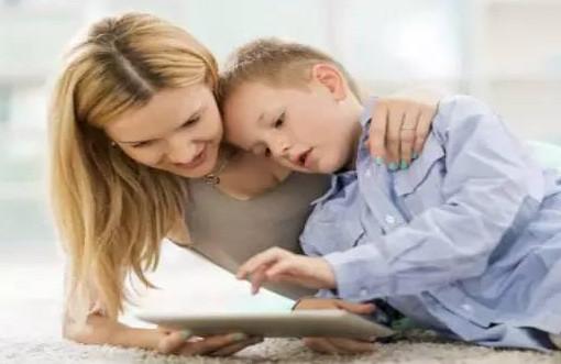 凭什么你耍流氓戏谑我孩子，却还想要我尊重你！这位妈妈真霸气