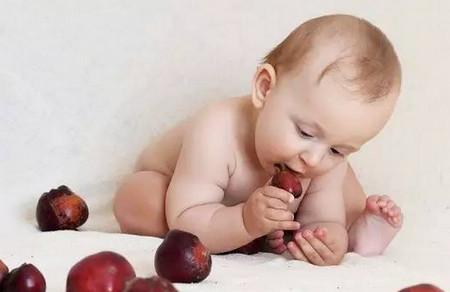 给宝宝添辅食的四大禁忌！你知道多少