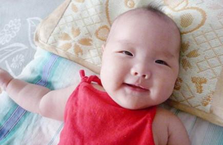 睡不好吃不香的大热天，怎样让宝宝过个清凉夏日？