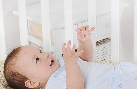 出生7天婴儿满身长脓包！罪魁祸首每家都有，可能你就在用！