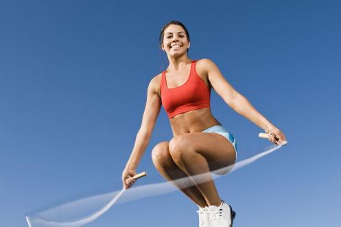 跳绳时漏尿该怎么办 该怎么摆脱漏尿的尴尬困恼