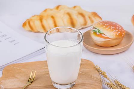 黄色裙子配什么鞋 这么搭配绝对回头率高