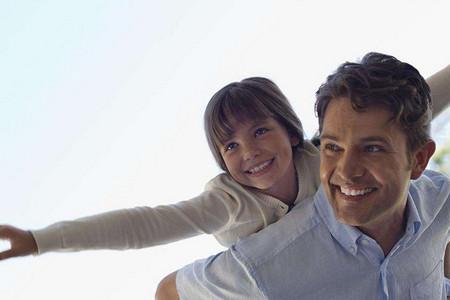 离婚后，如何处理孩子与父亲的关系