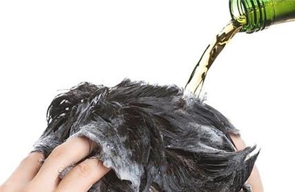 啤酒洗头的正确方法 把握正确方法才能正确护发