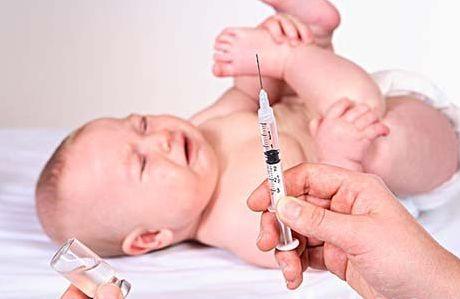 打完预防针多久可以洗澡 宝宝接种疫苗后多久可以洗澡