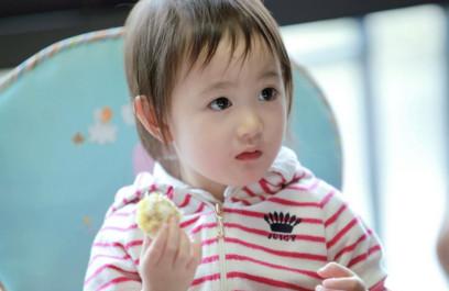 凭什么生女儿就被看不起？！你家基因镶了金还是钻？