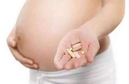 孕期：准妈妈怀孕早期发烧的严重危害