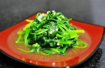 孕早期能吃菠菜吗？菠菜一定不能和它们同吃！